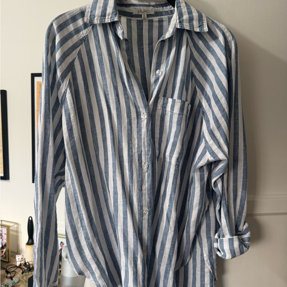 Z Supply Women’s Casual Blue and White Striped Shirt